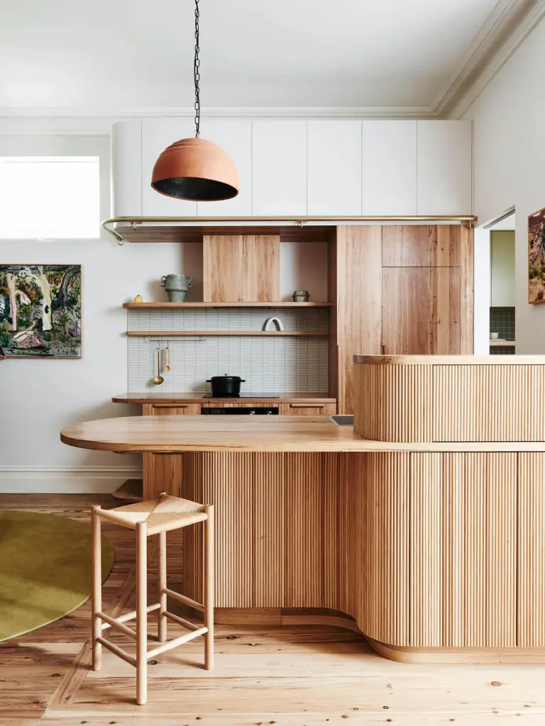 The Rise of Curved Kitchen Counters in Modern Design